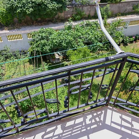 Appartement For Rent In *