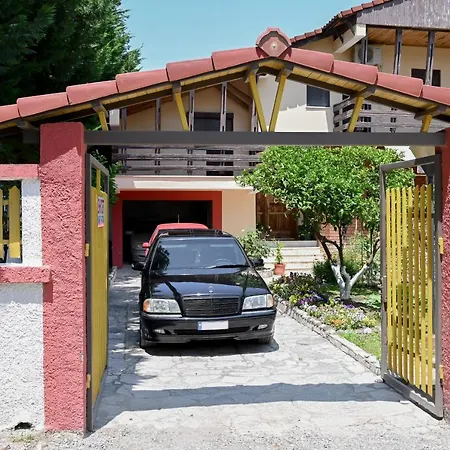Διαμέρισμα For Rent In
